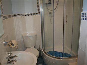 Crossways & Sea View Holiday Apartments Торкі Екстер'єр фото